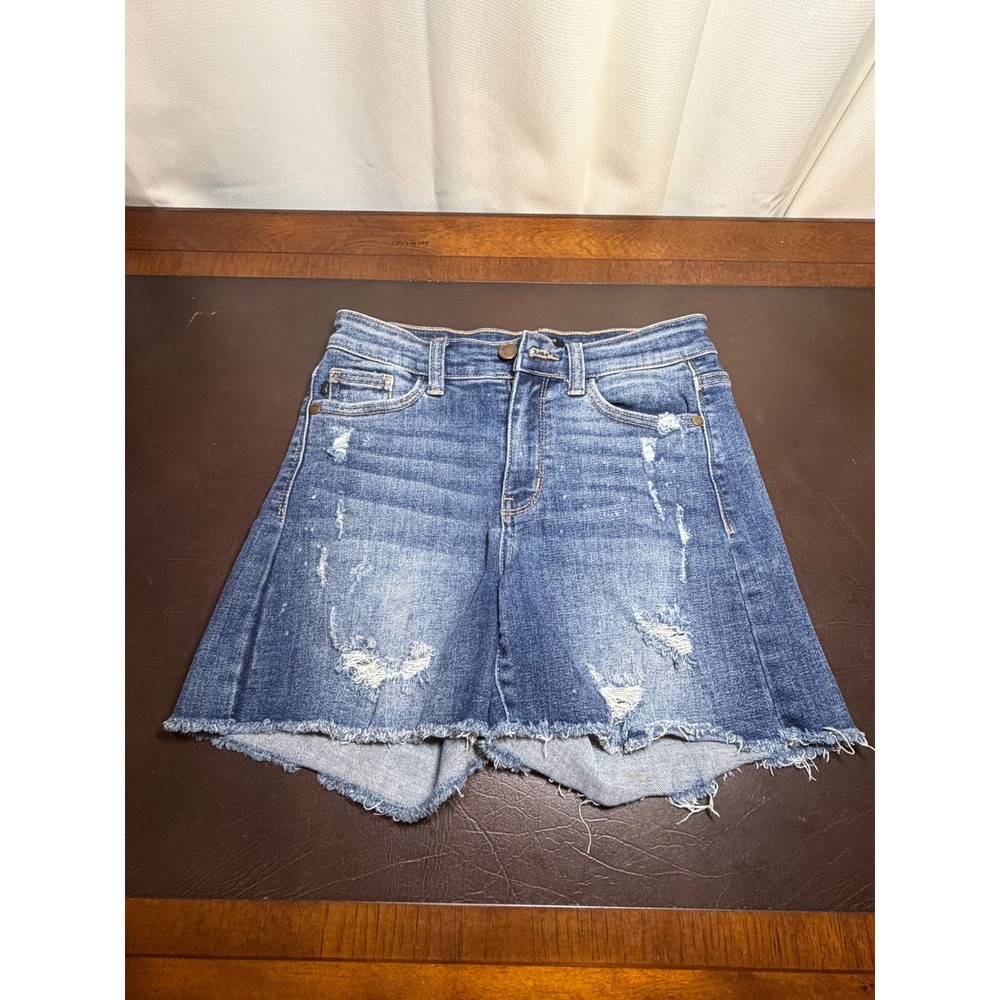 Judy Blue Distressed Denim Shorts Medium Wash Raw Hem JB15202MD Womens Size S
